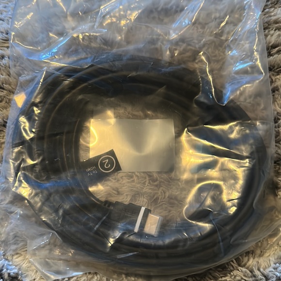 Creston HDMI cable new - Picture 2 of 2